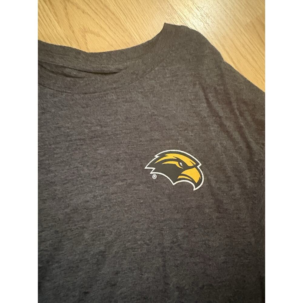 USM Eagles Champion XL T-shirt. SMTTT - Picture 4 of 4